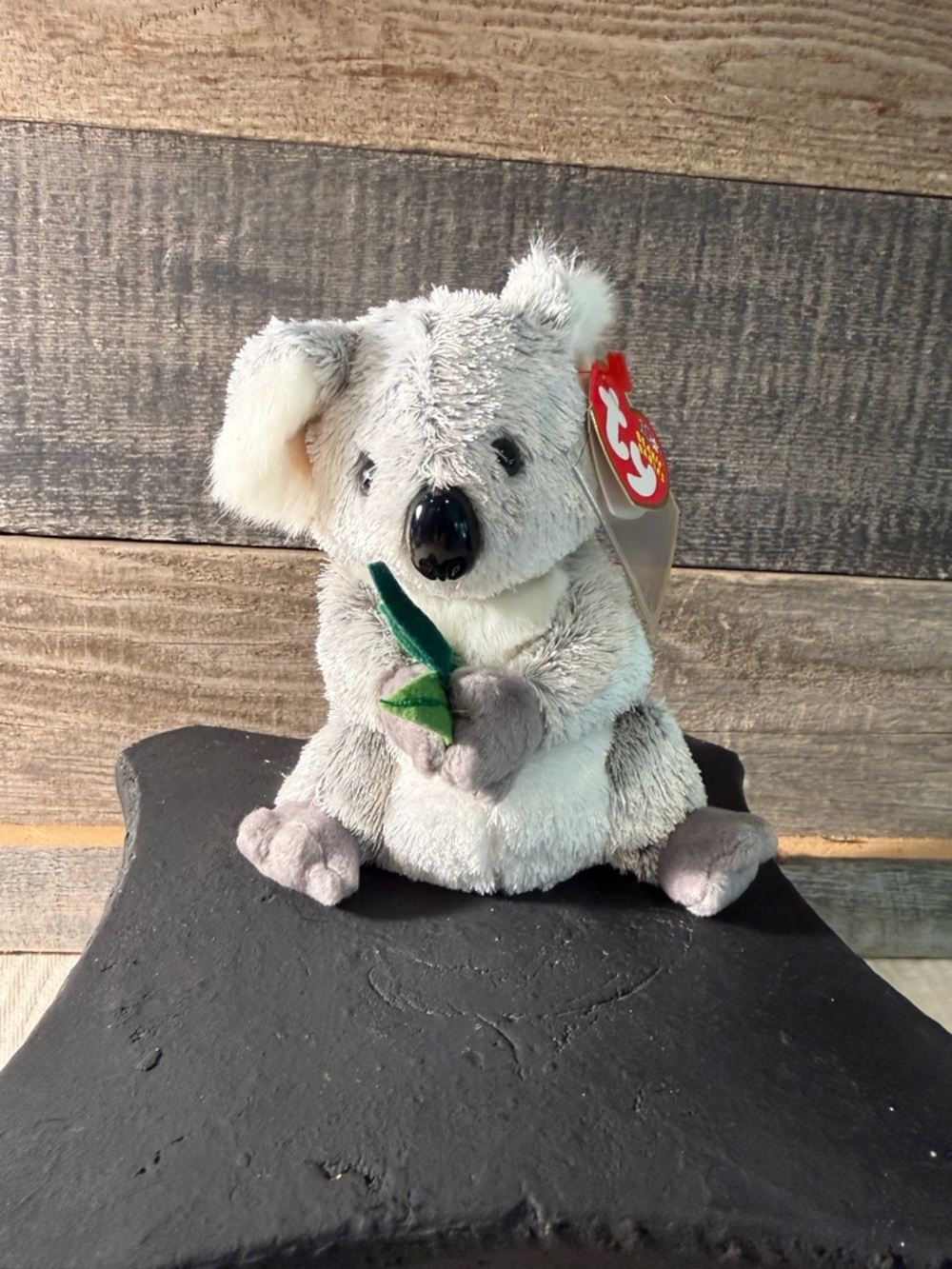 TTy Beanie Baby “Bonzer” Koala – DOB 7/28/2003 – Plush w/ Tag/Clear Display Case - Picture 4 of 8